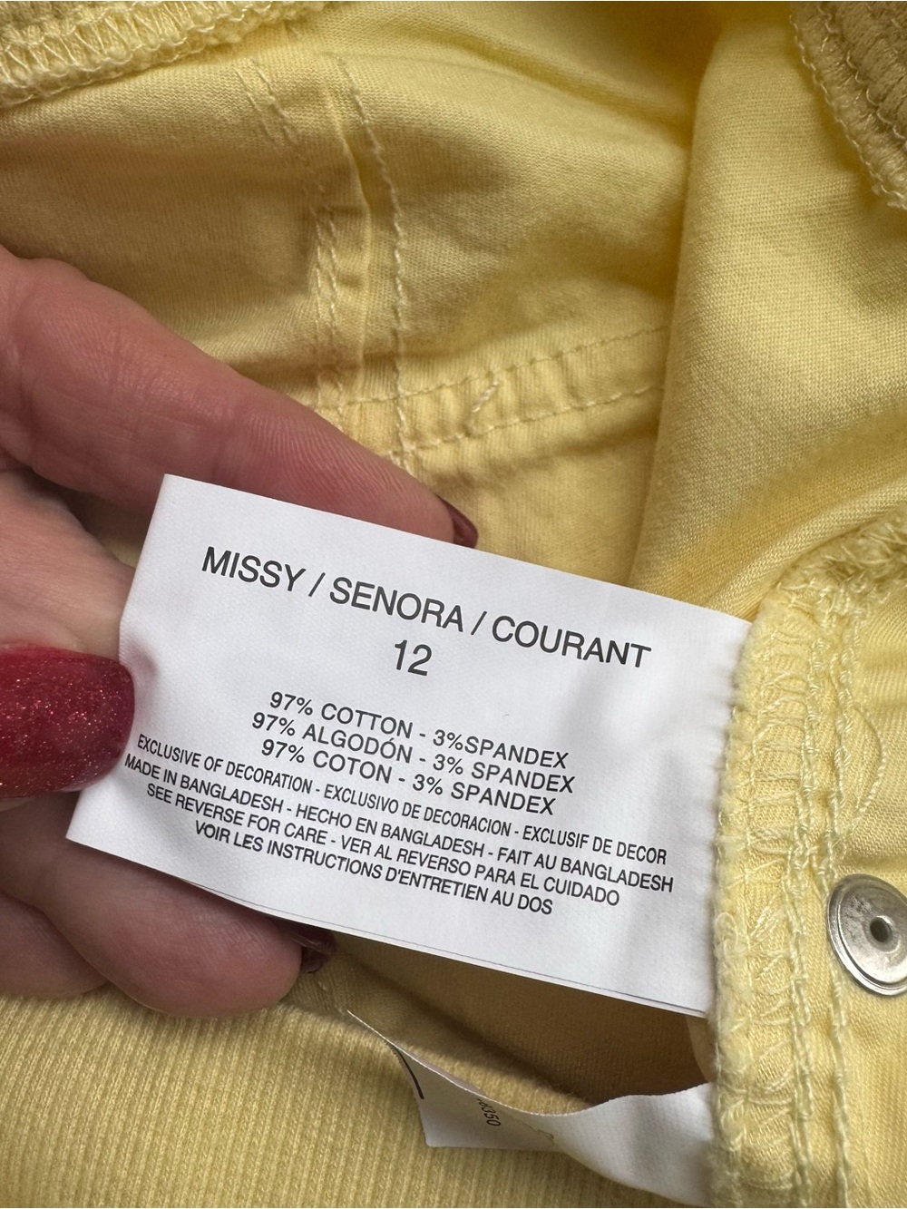 NWT Gloria Vanderbilt LANA Yellow Cargo Shorts SIZE: 12    #3 - Picture 9 of 10
